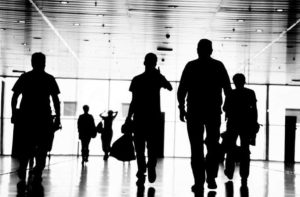 Συντάξεις: Μεταβατική περίοδος για την αύξηση ορίων ηλικίας από το 2027