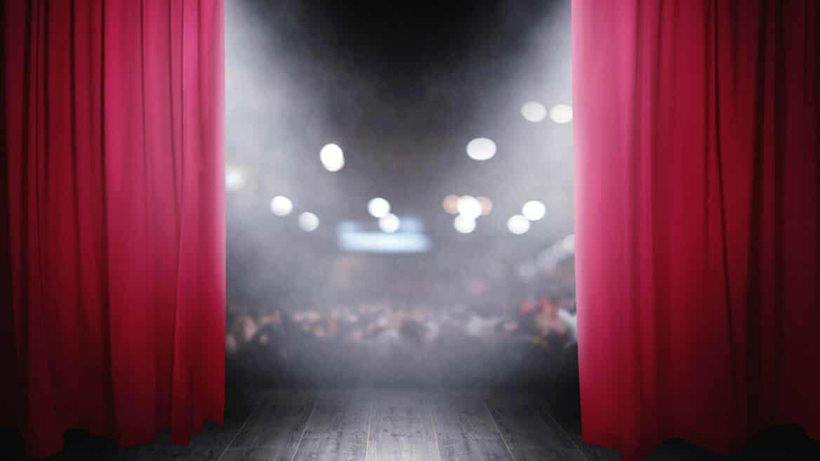 Ποιος πασίγνωστος Έλληνας ηθοποιός δέχθnκε επίθεσn στον δρόμο