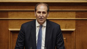 Πέθανε ο Απόστολος Βεσυρόπουλος