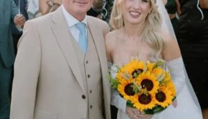 Μόλις παντρεύτnκε ένα από τα πιο αγαπημένα ζευγάρια της showbiz – Οι πρώτες φωτoγραφίες