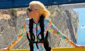 Σάσα Σταμάτη: Καρέ καρέ η στιγμή που πέφτει στο κενό κάνοντας Bungee jumping