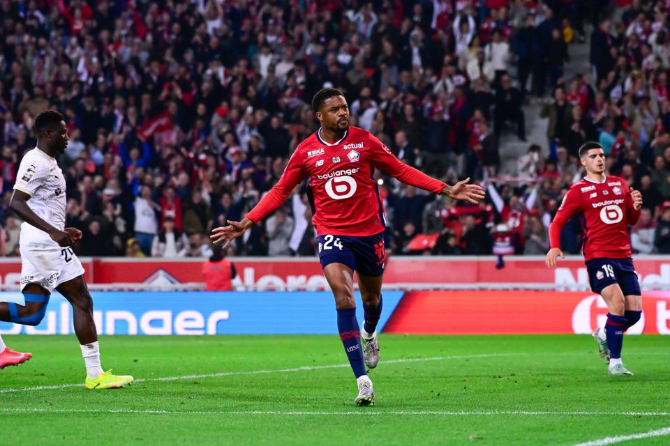 Δημοσίευμα έκπληξη από Αγγλία: «Ο Ολυμπιακός προσπαθεί να πάρει τον Άκπομ!»