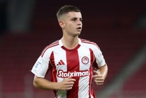 Απίστευτο σκηνικό με Μουζακίτη – Τι τον ανάγκασε να βγάλει ο διαιτητής πριν μπει στον αγωνιστικό χώρο