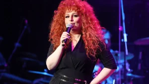 Εσπευσμένα στο χειρουργείο η τραγουδίστρια, Σοφία Κουρτίδου