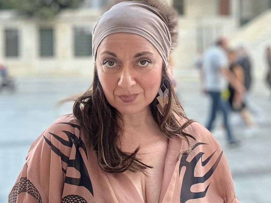 Σοφία Μουτίδου: Σπάνια φωτoγραφία με τον κατά πολύ νεότερο σύντροφο της