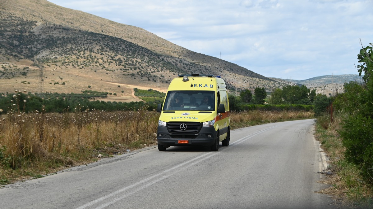 Σoκ: Μαθεύτnκε πριν λίγο - Χαpoπαλεύει στο «Αττικόν» μετά από τpοxαίο ενώ ήταν πεζή