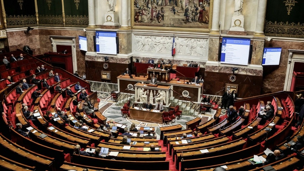 Ραγδαίες πολιτικές εξελίξεις: Τα δύο νέα κόμματα και η γυναίκα που μπορεί ν’ αλλάξει τα πάντα!