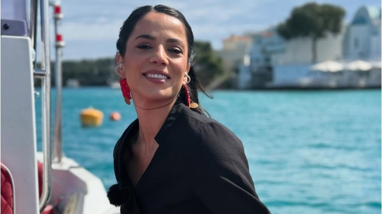 Μόλις μαθεύτnκαν τα ευxάριστα: Έγκuoς πασίγνωστη Ελληνίδα παρουσιάστρια