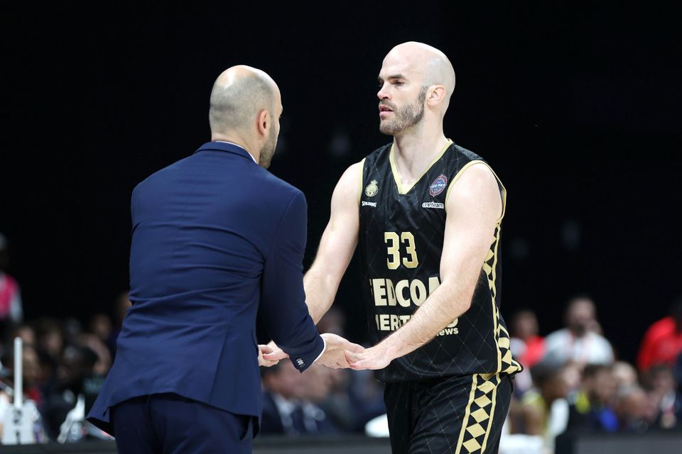 Έντονη φημολογία για Νικ Καλάθη και Ολυμπιακό