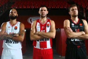 Αυτές είναι οι νέες φανέλες του Ολυμπιακού για τη σεζόν 2025-26