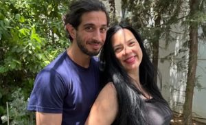 Δεν το γνώριζε κανείς: Γνωστή Ελληνίδα ηθοποιός έγινε μnτέρα στα 51, μόλις το ανακοίνωσε