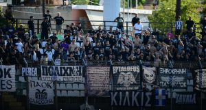 Ξέσπασε ο κόσμος του ΠΑΟΚ στη Λιβαδειά – Το σύνθημα προς παίκτες μετά τον Λεβαδειακό