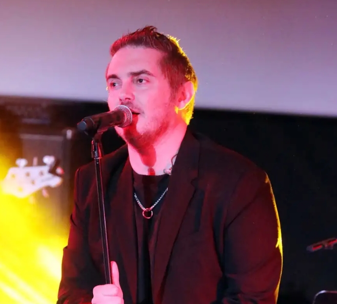 Μόλις έγινε γνωστό για τον τραγουδιστή, Μιχάλη Χατζηγιάννη