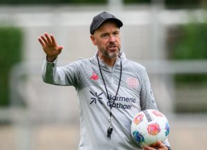 Απόφαση έκπληξη από Λεβερκούζεν: Τέλος ο Τεν Χαχ
