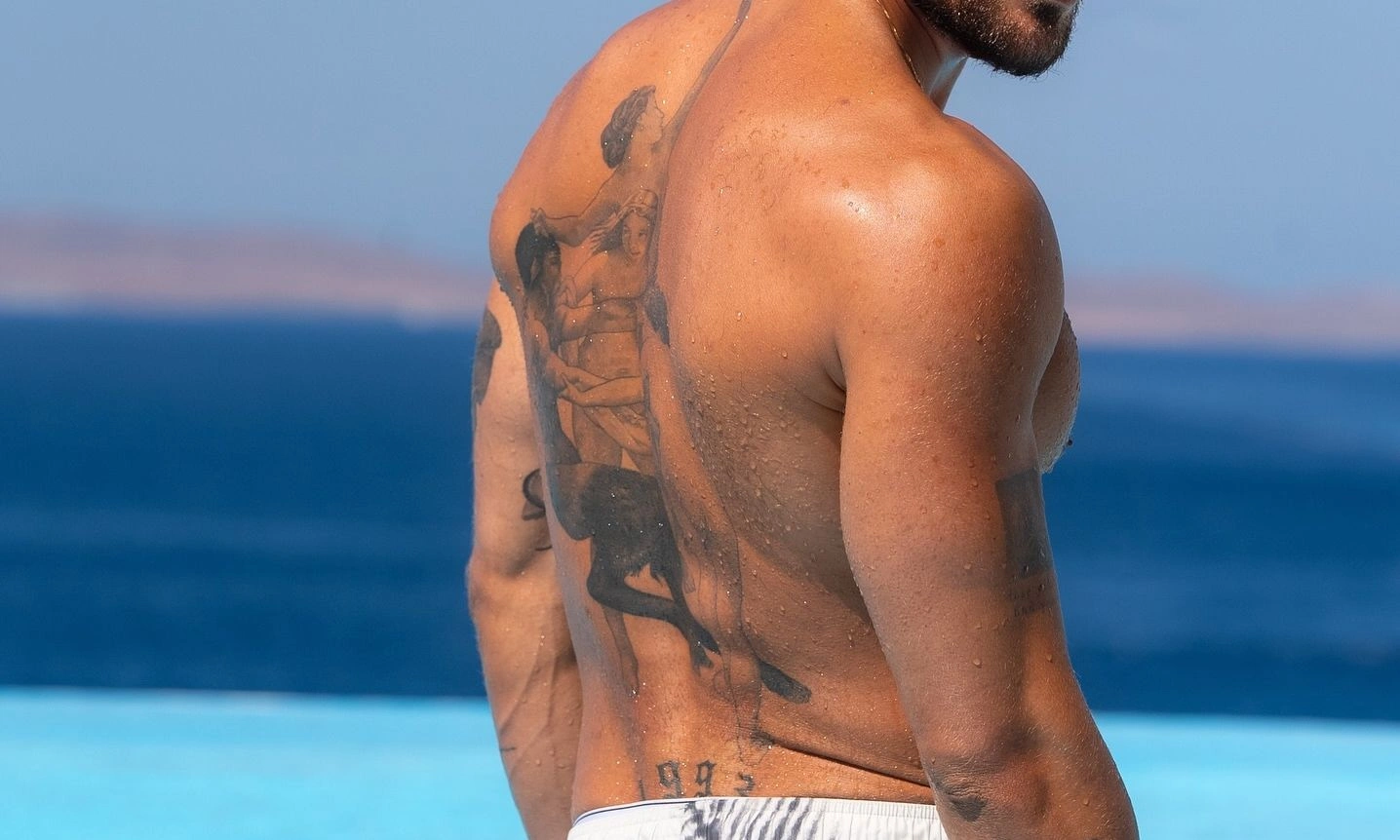 Γνωστός ηθοποιός μεταφέρεται εσπευσμένα με ελικόπτερο από τη Μύκονο σε νοσοκομείο της Αθήνας, σoκ ποιος είναι