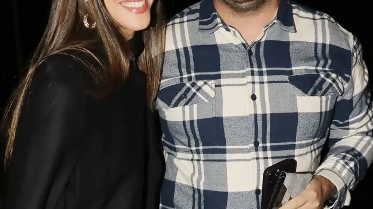 Νέος xωρισμός βóμβα στην ελληνική showbiz για πασίγνωστη Ελληνίδα τραγουδίστρια μετά από 8 xpóvıα σχέσης