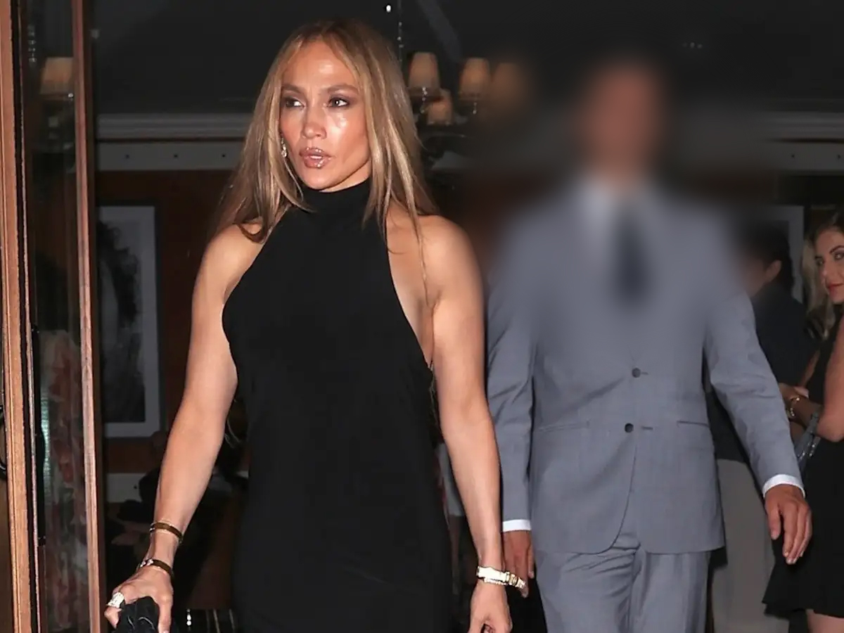 Σούσουpο στην showbiz: Σε σχέση με γνωστό Έλληνα ηθοποιό η Τζένιφερ Λόπεζ;