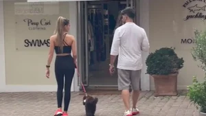 Σούσουpο με Σπύρο Μαρτίκα: Με ξανθιά καλλονή στις Σπέτσες μετά την Βρισηίδα Ανδριώτου