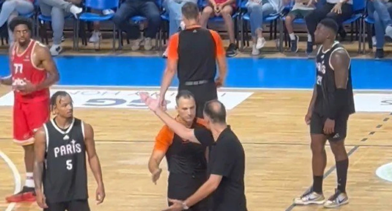 Αποβλήθηκαν Βεζένκοφ και Μπαρτζώκας στο φιλικό του Ολυμπιακού με την Παρί - Ο λόγος