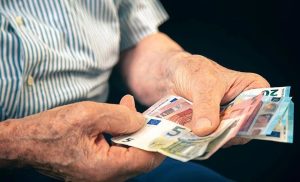 Έκτακτη είδηση για συνταξιούχους – Τι θα ανακοινωθεί στη ΔΕΘ για συντάξεις