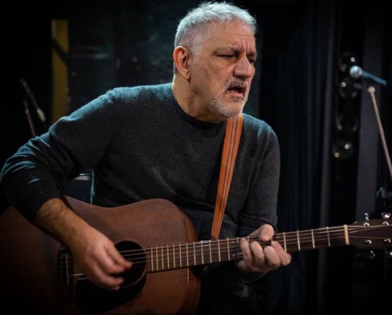 ΕΚΤΑΚΤΟ - Εσπευσμένα στο νοσοκομείο και στο χειρουργείο ο Νίκος Πορτοκάλογλου