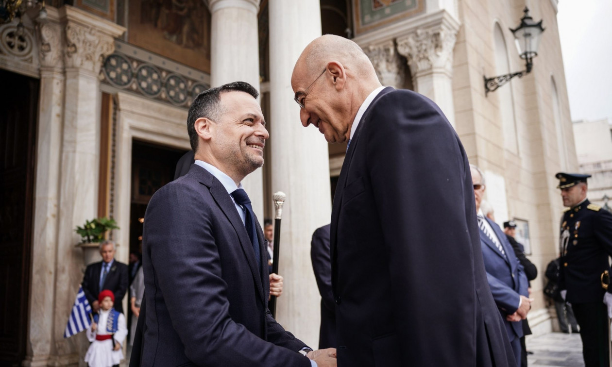 Έκτακτo για Νίκο Δένδια