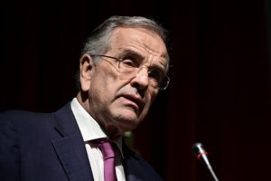 Ραγδαίες πολιτικές εξελίξεις: Ο πασίγνωστος πρωτοκλασάτος βουλευτής της ΝΔ που πλησιάζει στον Αντώνη Σαμαρά