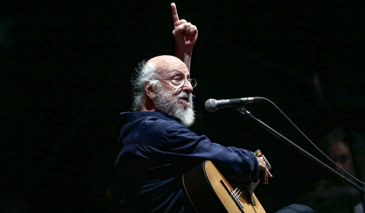 Σοκ: Πέθανε ο Διονύσης Σαββόπουλος - Μόλις μαθεύτnκε η αιτία θανάτου του