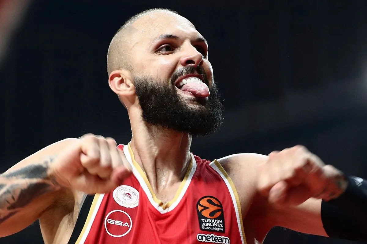 Τρελάθηκε ο Φουρνιέ - Η ανάρτηση όλο νόημα μετά την θρυλική ανατροπή του Ολυμπιακού επί της Μακάμπι