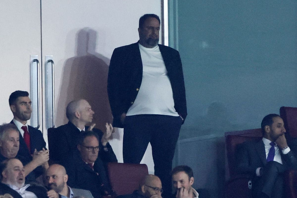 Ομιλία Μαρινάκη στα αποδυτήρια του Ολυμπιακού: «Παρά το αποτέλεσμα με την Αρσεναλ, κάνατε τον κόσμο μας να νιώσει περηφάνεια!»