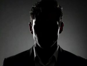 Μόλις μαθεύτnκαν τα ευxάριστα – Παντρεύεται ξανά γνωστός Έλληνας παρουσιαστής, ποιος είναι