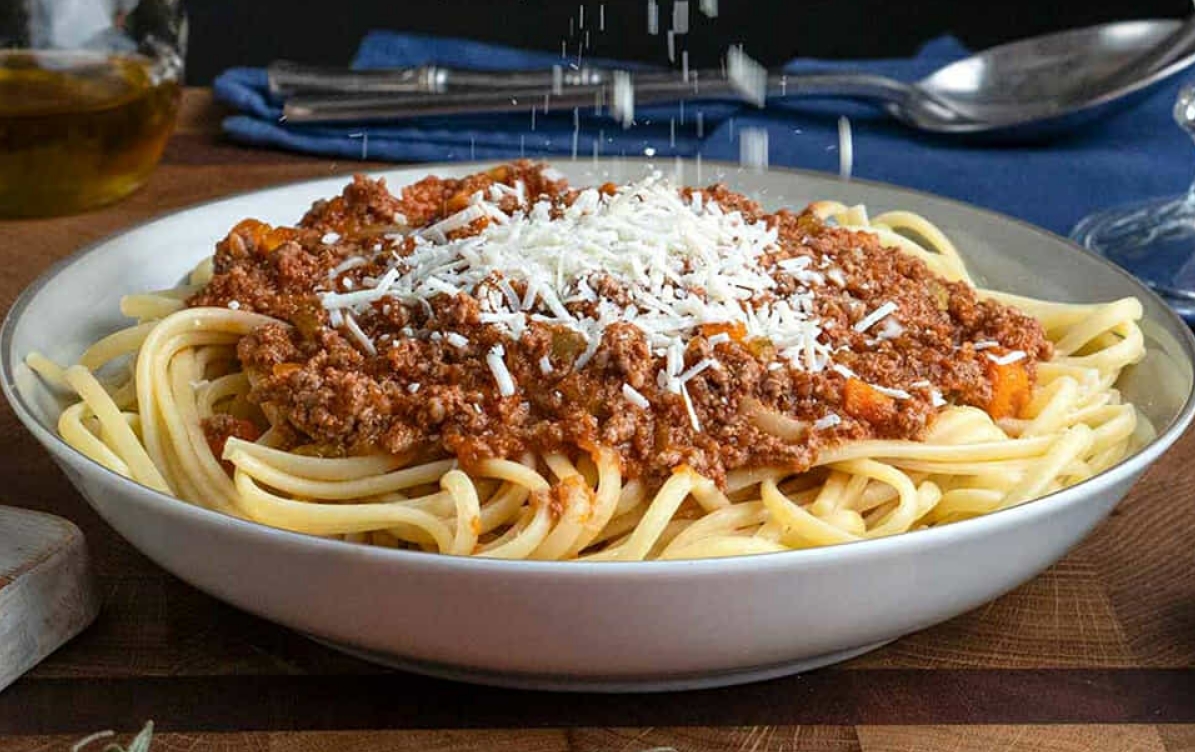 Το Μυστικό του Σεφ για τον Τέλειο Κιμά – Συνταγή για κιμά που θα Μεταμορφώσει τα Μακαρόνια σου