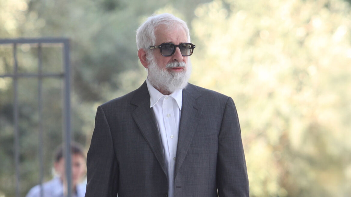 «Πρέπει να ζήσω!» - Το επάγγελμα που ασκεί σήμερα ο Πέτρος Φιλιππίδης