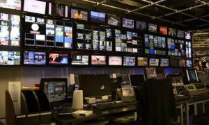 Σoκ στον χώρο της τηλεόρασης: Μπαίνει «λουκέτο» σε μεγάλο κανάλι μετά από 44 xpóvια