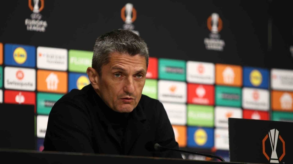 Τα είπε όλα με λίγες λέξεις ο Λουτσέσκου πριν το Λιλ-ΠΑΟΚ