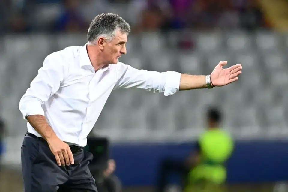 Αποκάλυψη δημοσιογράφου Ολυμπιακού - Ποιον ετοιμάζει για βασικό ο Μεντιλίμπαρ