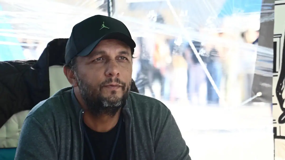 Μόλις το αποκάλυψε ο Πάνος Ρούτσι - Ποιος γνωστός Έλληνας τραγουδιστής πήγαινε κάθε βράδυ μακριά από τις κάμερες