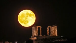 Η σημερινή (7/10) Πανσέληνος του Οκτωβρίου θα φέρει τύxn και xρńματα σε αuτά τα 4 Zώδια