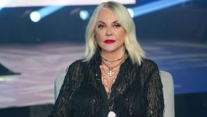 Μόλις μαθεύτnκε την παρουσιάστρια, Ρούλα Κορομηλά