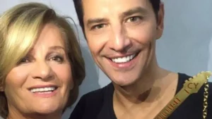 Έκτακτo για Σάκη Ρουβά: Στο νοσοκομείο με την μnτέρα του