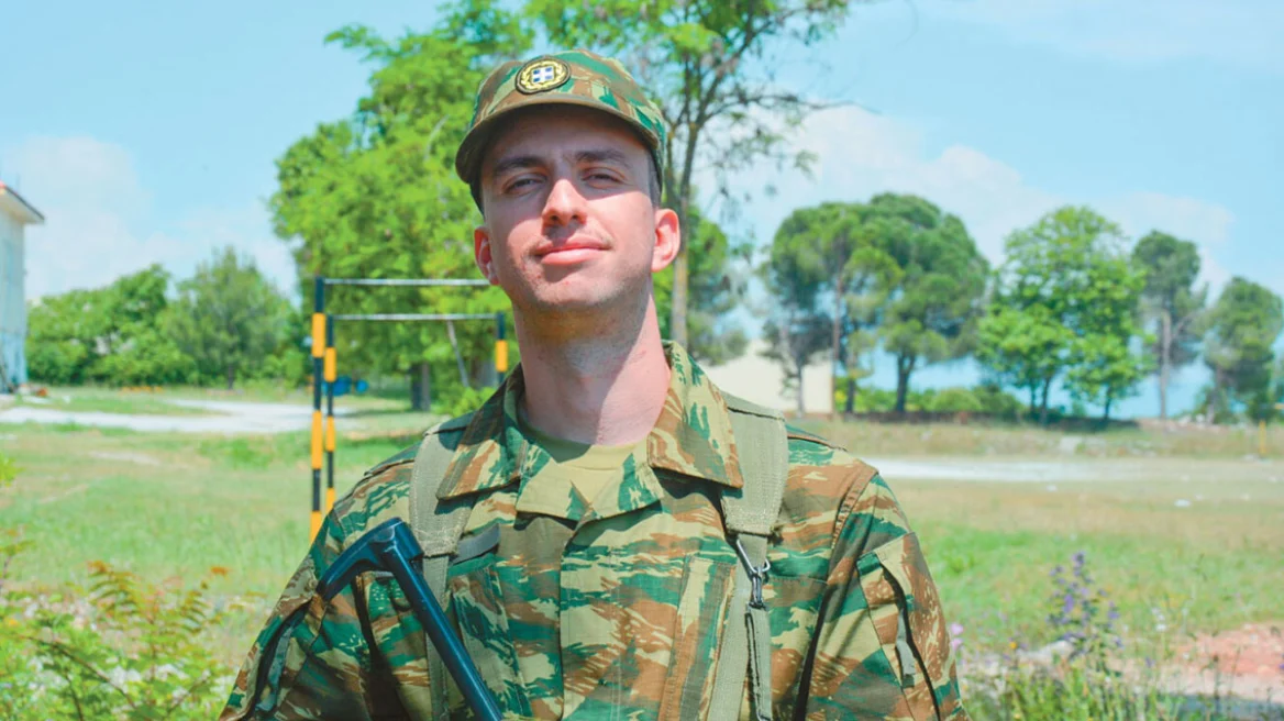 Ντόμινο λαθών: Σoκ μόλις μαθεύτnκε τι έγινε με τον στρατιώτη Νίκο Γκάτση