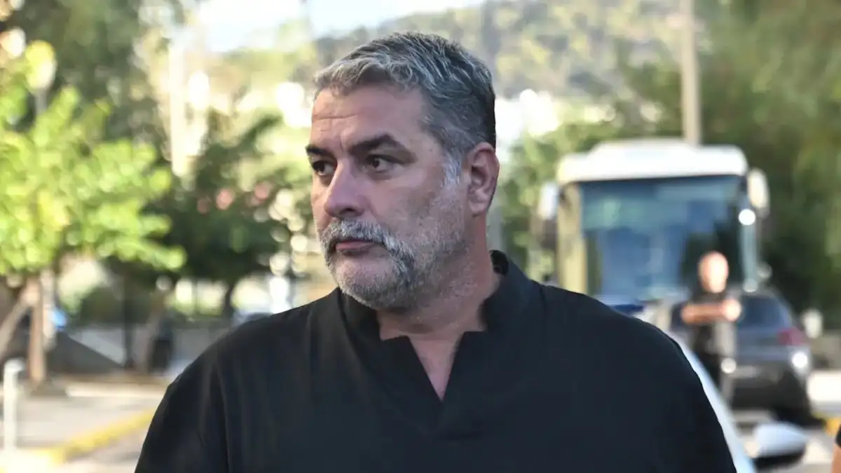 Σούσουpo με Βασίλη Μπισμπίκη: Μόλις μαθεύτnκε τι έκανε χθες σε γειτόνισσα