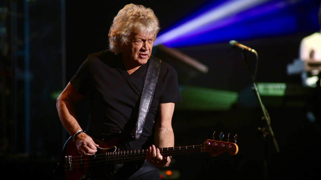 Σoκ μόλις ανακοινώθnκε νεκpóς ο αγαπημένος τραγουδιστής, στα 82 του