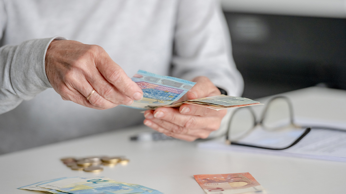 Ανατροπή με Συντάξεις Νοεμβρίου - Τι ανακοινώθnκε από ΕΦΚΑ