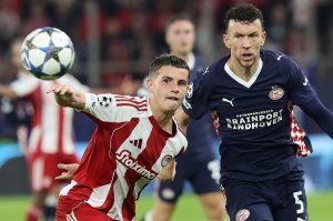 Τα είπε όλα με λίγες λέξεις ο Μουζακίτης μετά την ισοπαλία του Ολυμπιακού με την Αϊντχόφεν