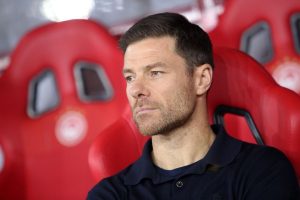 Σπουδαία δήλωση και υπόκλιση Τσάμπι Αλόνσο σε Ολυμπιακό