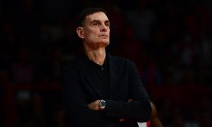 Νέο πρόβλημα για Μπαρτζώκα στον Ολυμπιακό ενόψει Παρί – Ποιος δεν προπονήθηκε