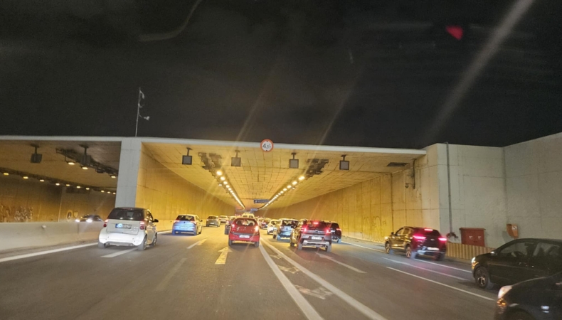 Χάος στους δρόμους γύρω από το «Καραϊσκάκης» - Τι έχει συμβεί