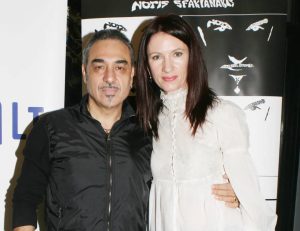 Νότης Σφακιανάκης: Πέθανε η σύζυγός του ανήμερα των γενεθλίων του