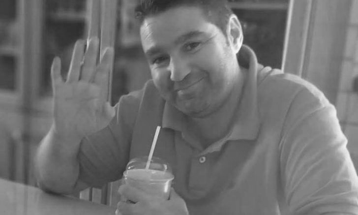 ΕΚΤΑΚΤΟ - Πέθαvε γνωστός Έλληνας δημοσιογράφος στα 45, σoκ